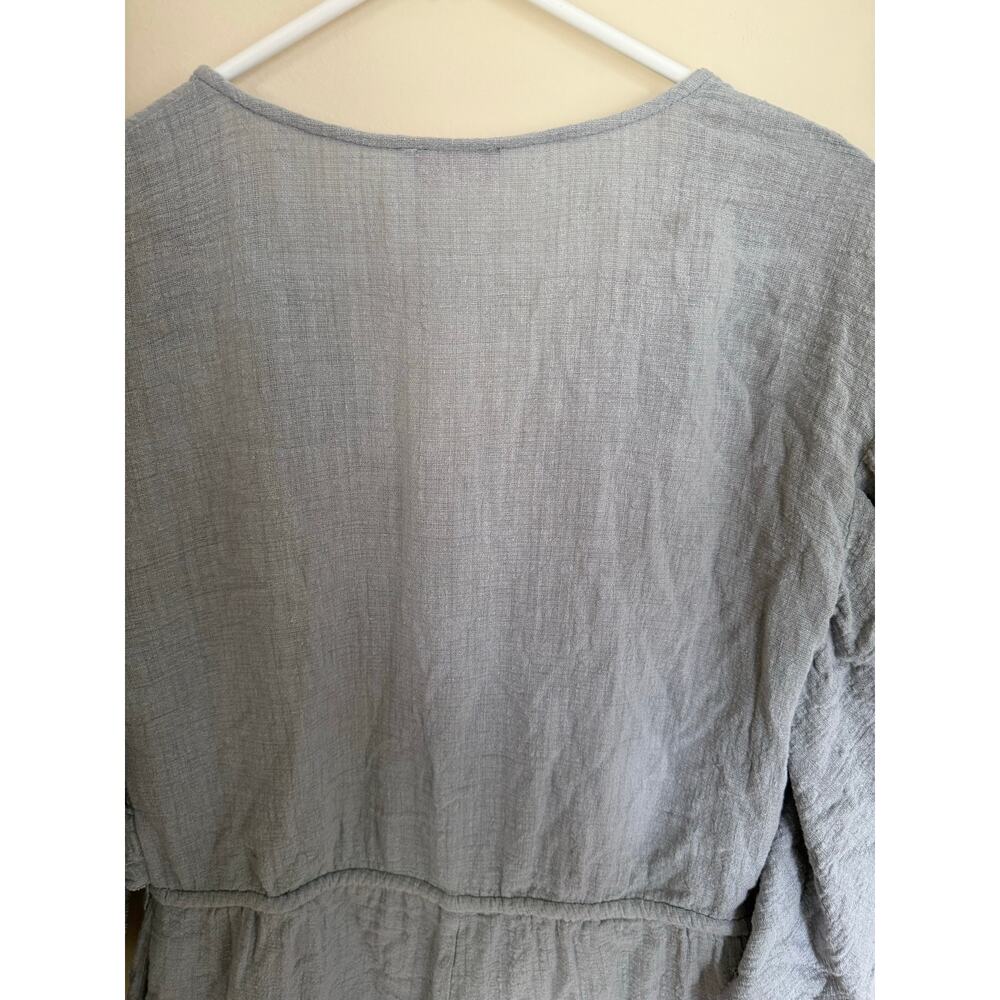 Pink Lily | Blue/Gray Gauzy Cotton Blend Button 1/2 V-Neck Frayed Hem Romper- M - Picture 9 of 11